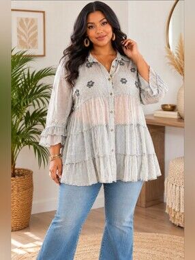 NEW!!! Young Threads Gray Floral Embroidered Button-Front Top, Sz Lrg, NWT
